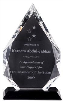 2009 Tournament of the Stars Appreciation Award Presented To Kareem Abdul-Jabbar (Abdul-Jabbar LOA)
